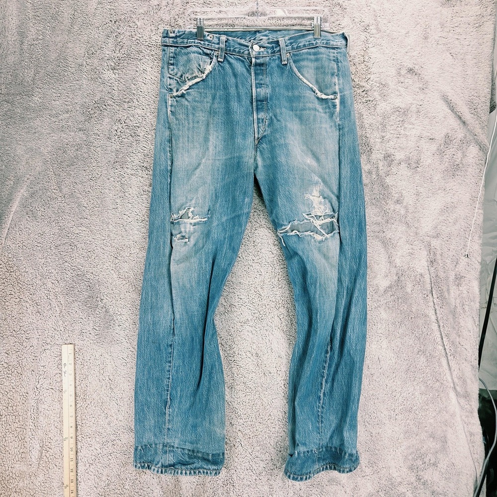 Vintage Levis Engineered Jeans Mens Twisted Button Fly Thrashed Denim Fits 34x32